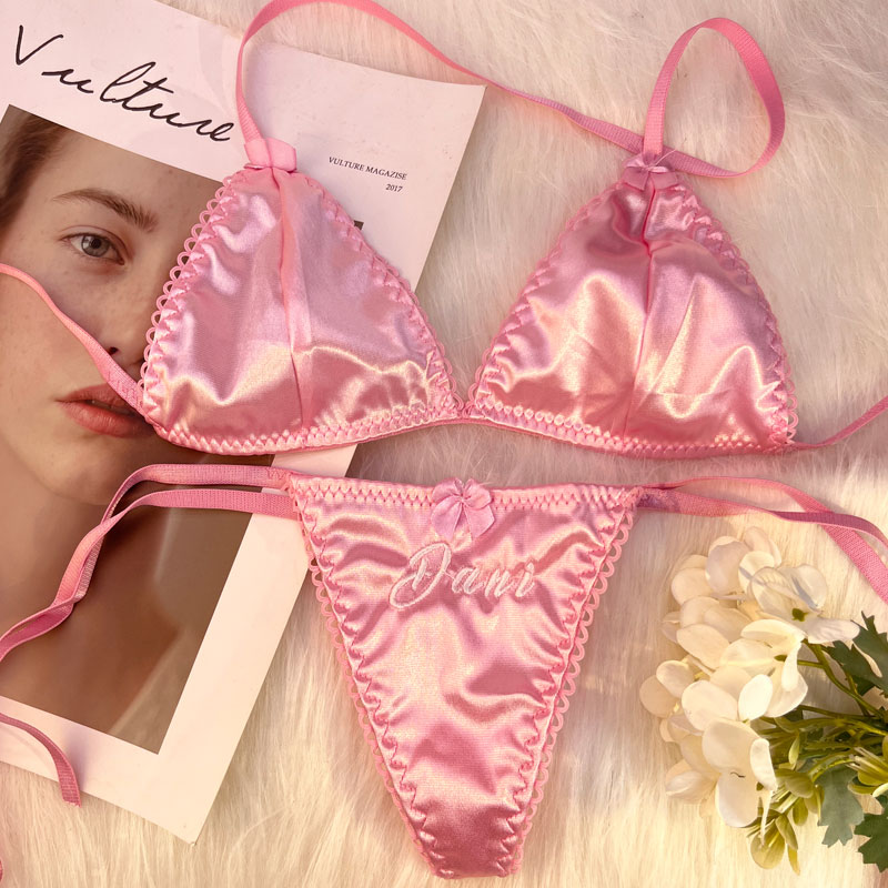 Custom Name Thongs Triangle Br - огляд і ціна Body Jewelry Names